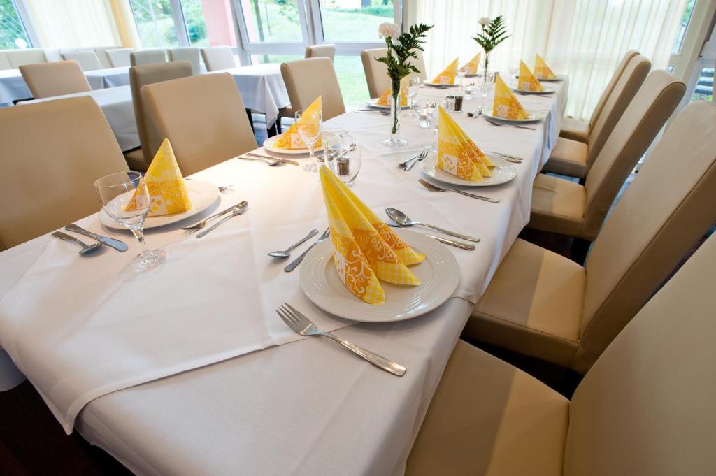 Sensconvent Hotel Michendorf Міхендорф Екстер'єр фото